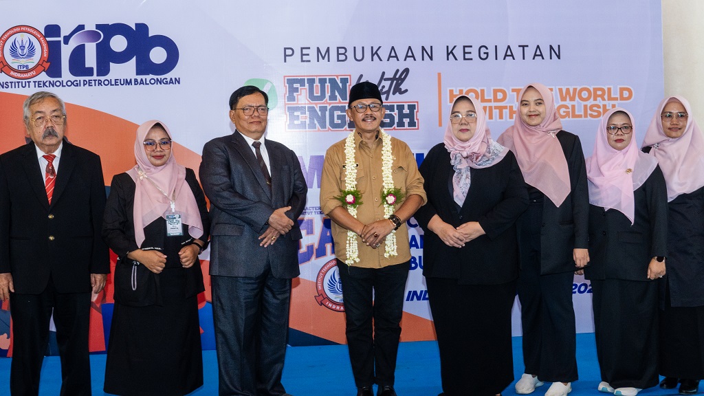 Pembukaan Fun With Enflish CAMABA 2025